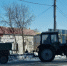 В центре города продолжают вывозить снег с обочин автодорог - Уфалейский Рабочий